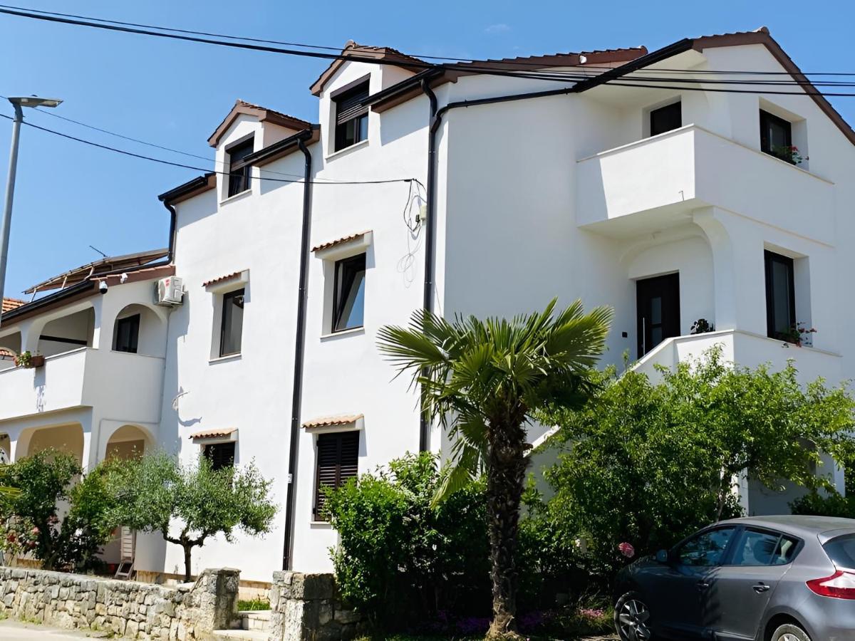 Apartmani Ana Borovac Funtana Buitenkant foto