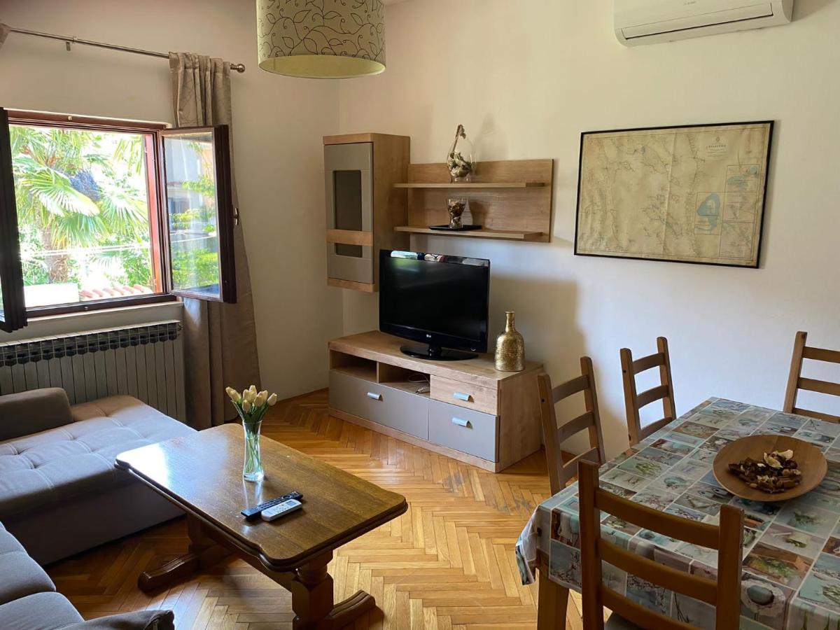 Apartmani Ana Borovac Funtana Buitenkant foto